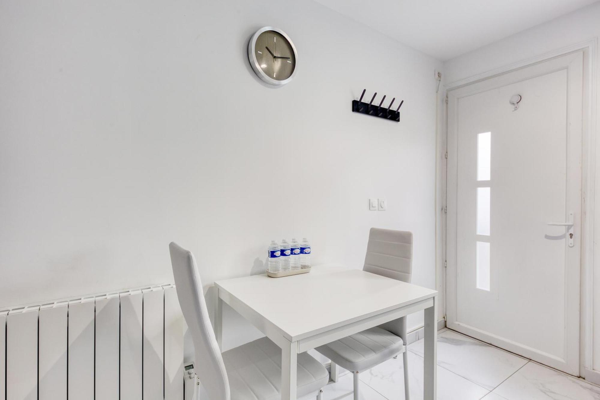 Appartement - 4 Personnes - Parking Prive - Metro 7 - Rer B La Courneuve Dış mekan fotoğraf