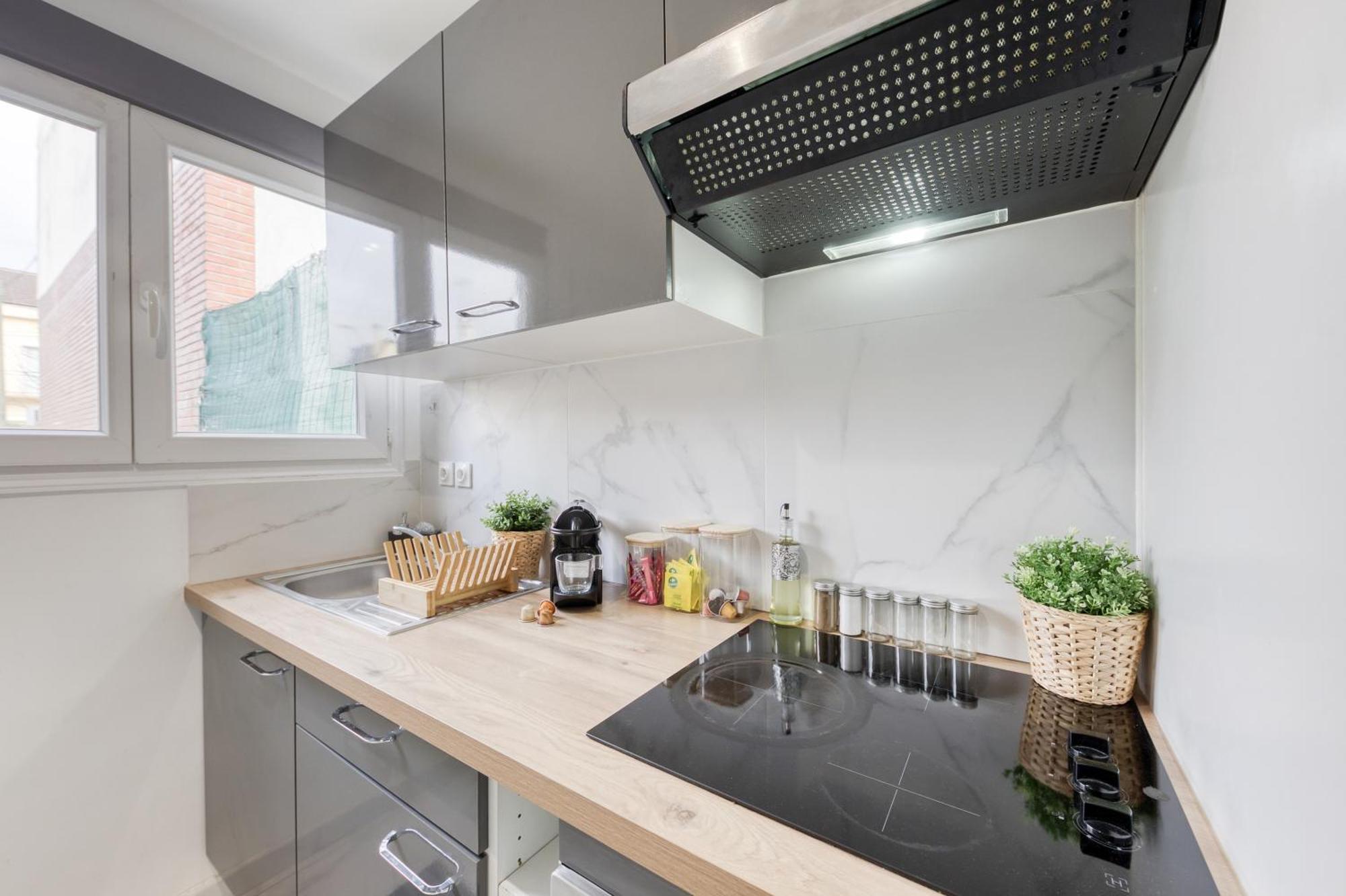Appartement - 4 Personnes - Parking Prive - Metro 7 - Rer B La Courneuve Dış mekan fotoğraf